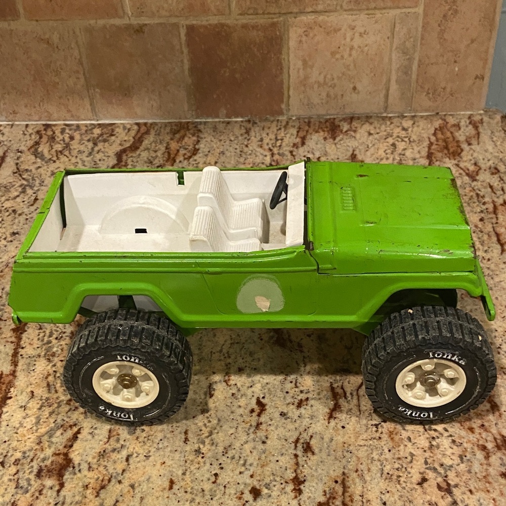 Tonka Vintage Green and White Toy Truck 1970s collectible